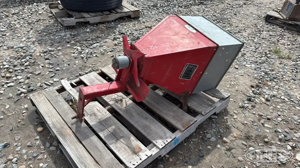 Huskee Lawn Sprayers and Spreader