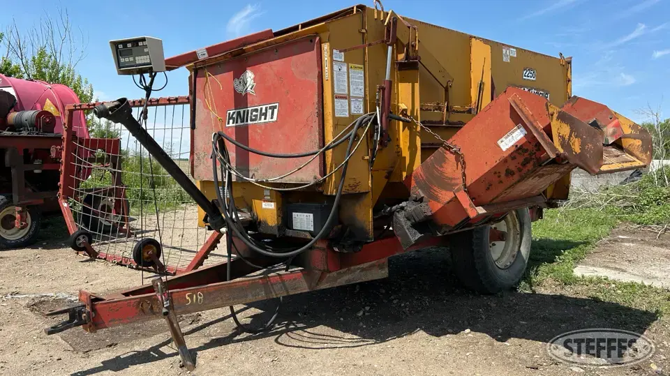 Knight Reel Auggie 2250 Forage Processing