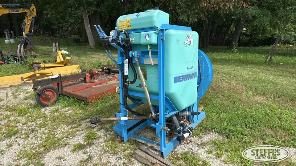 2016 Berthoud Max Air PT 360 3 Pt. Sprayer