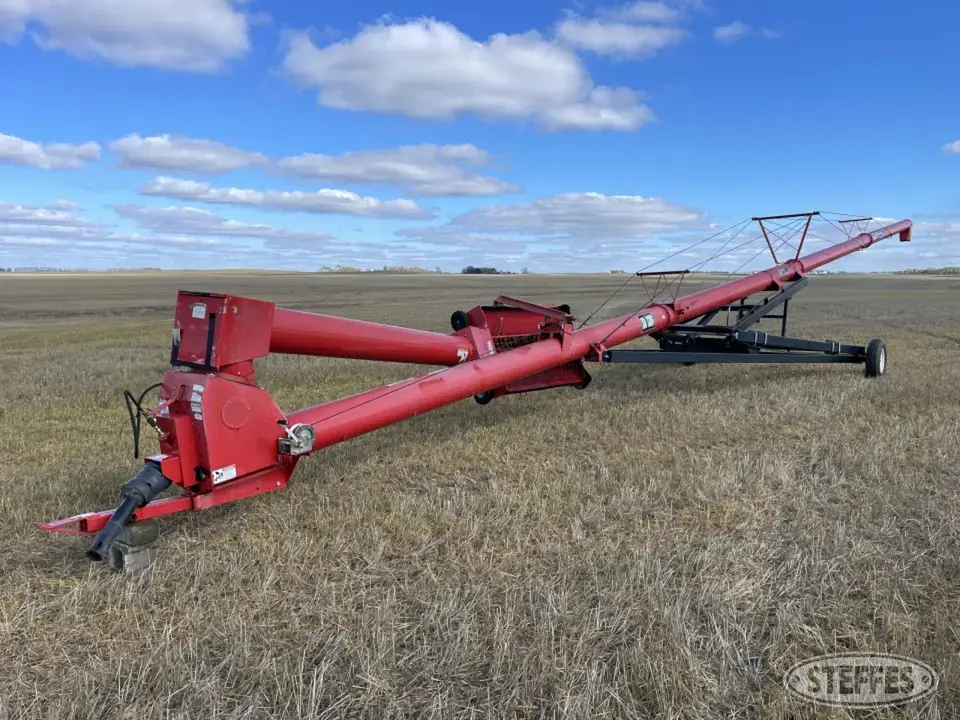 2008 Wheatheart 1381 Swing Hopper Auger