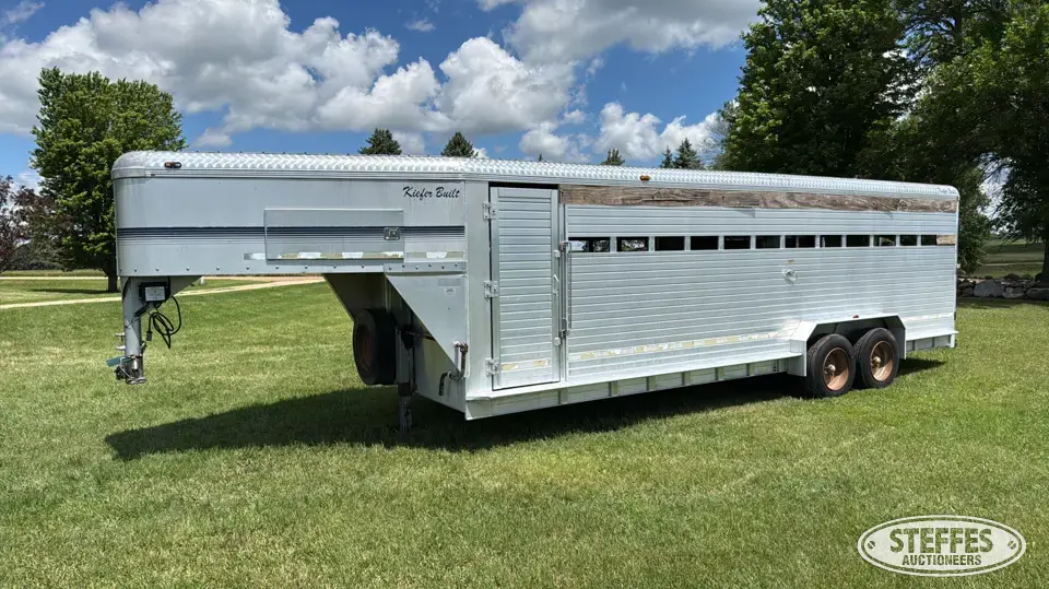2001 Kiefer Built Gooseneck Livestock Trailer