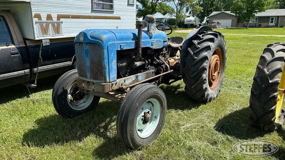 Ford Major Diesel Collectible Tractor