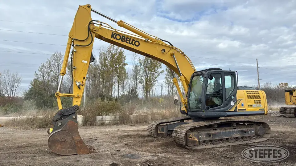 2014 Kobelco SK210LC-9 Excavator