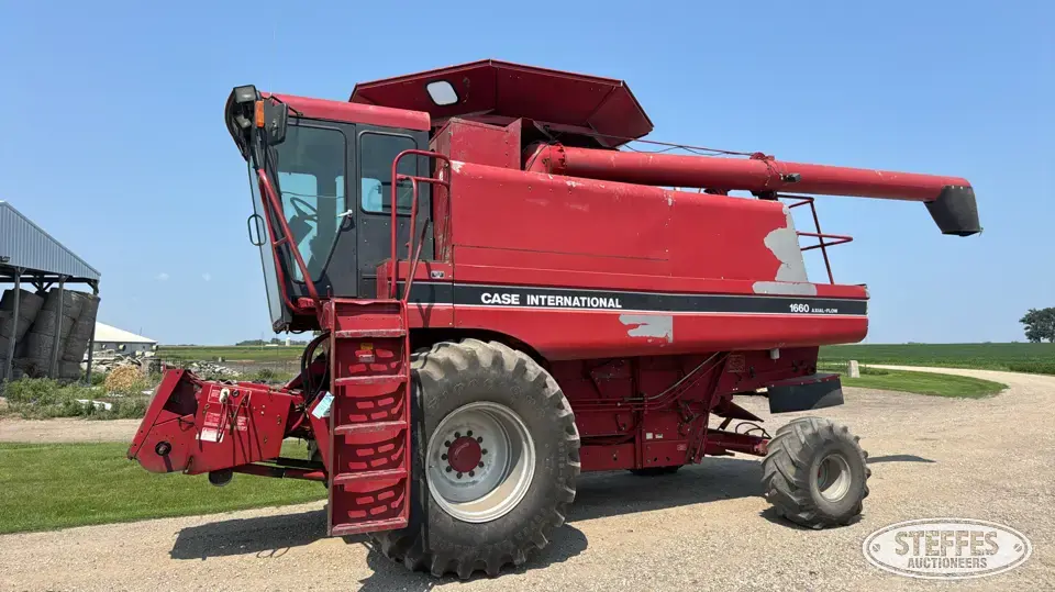 1989 Case IH 1660 Combine