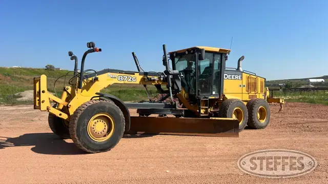 2013 Deere 872G