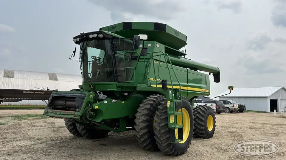 2008 John Deere 9870 STS Combine