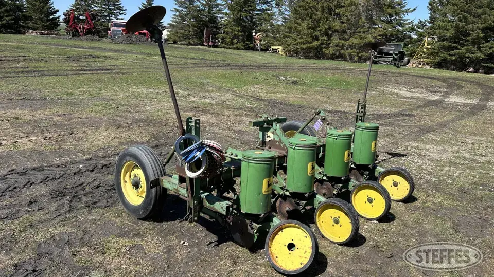 John Deere 71 Less Than 12 Row Planter