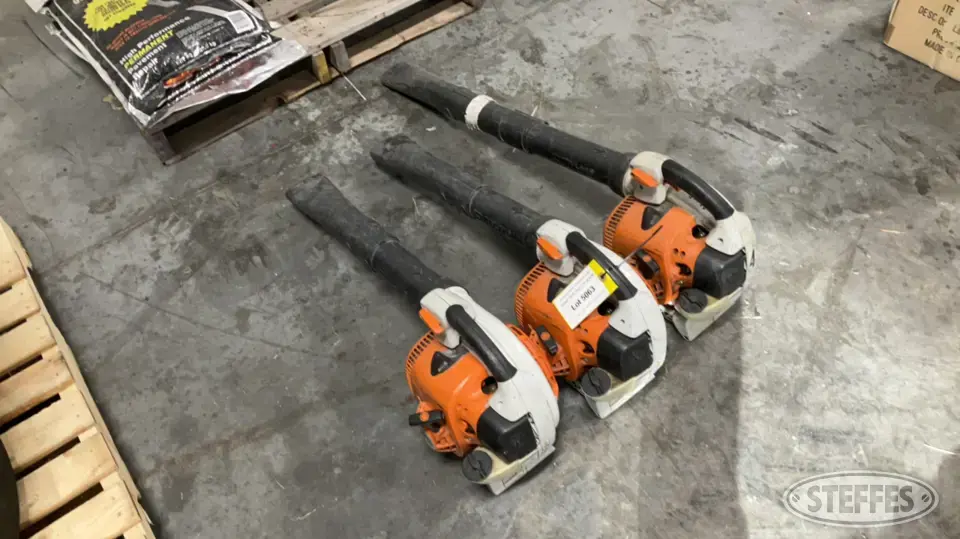 (3) Stihl BG86 Lawn and Garden Accessory