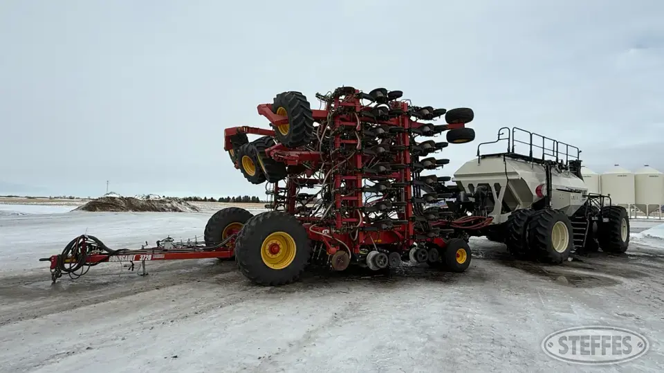 2015 Bourgault 3720 Air Drills and Air Seeder