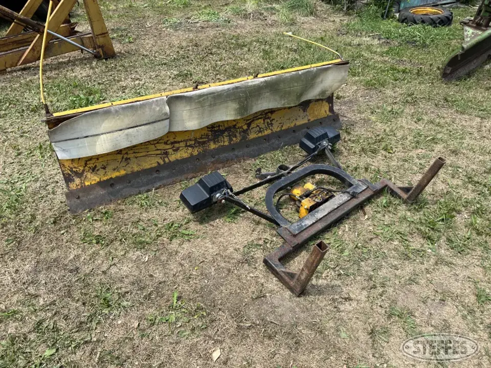 Meyer Snow Moving Blade