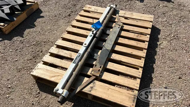Red Dragon Tow Hitch