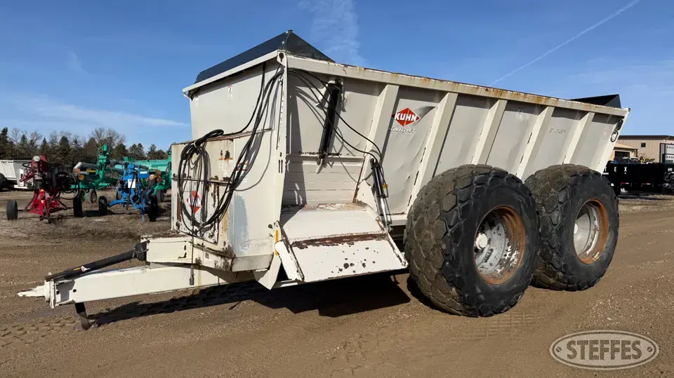 Kuhn Knight Slinger 8150 Manure Application Equipment
