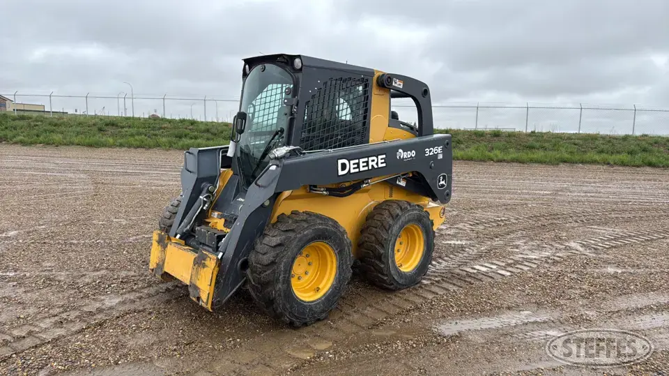 2013 Deere 326E Wheeled Skid Steer