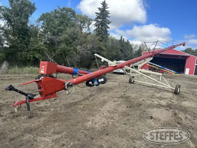 Farm King 1070