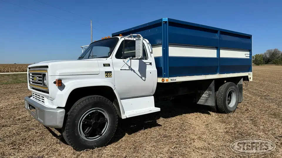 1975 Chevrolet C65 Single Axle Boxed Truck