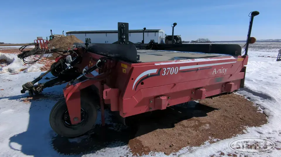 2020 Amity 3700 Sugarbeet Defoliator