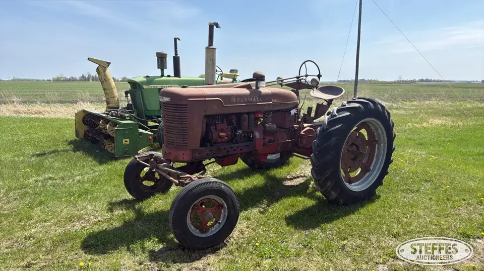 1949 Farmall MD Collectible Tractor