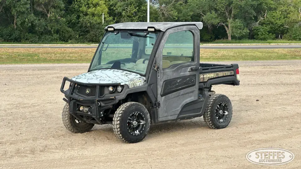 2019 John Deere Gator XUV835R UTV