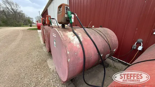 550 gal. fuel tank