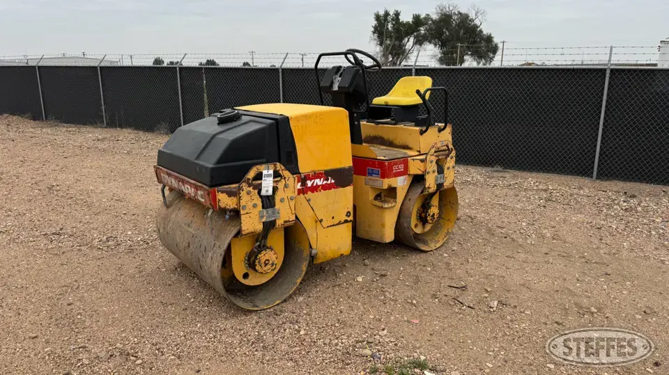 1994 Dynapac CC122 Self-Propelled Tandem Compactor