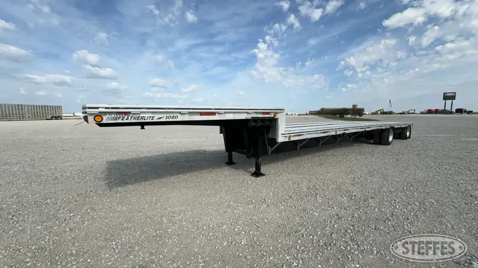 1994 Featherlite 1020 Step Deck Trailer