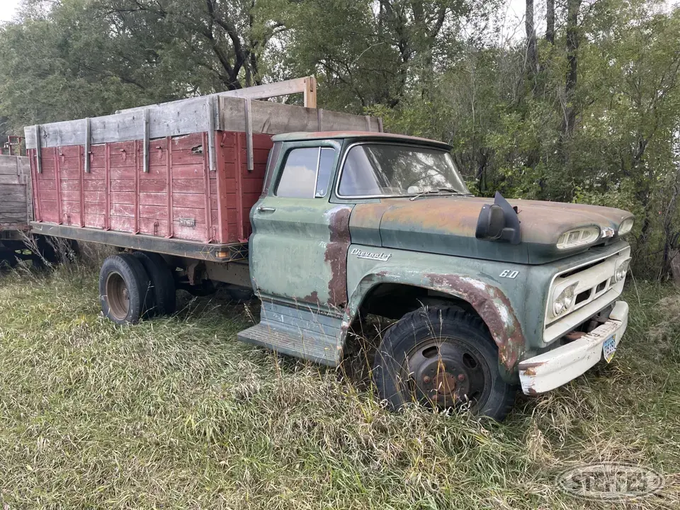 1960 Chevrolet C60 Tandem Boxed Truck