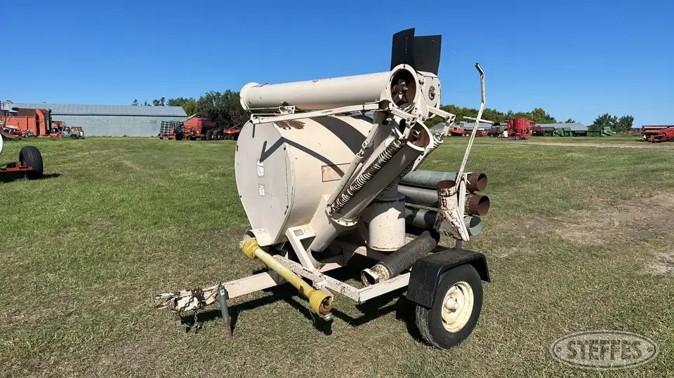 REM 1026 Pneumatic Grain Equipment