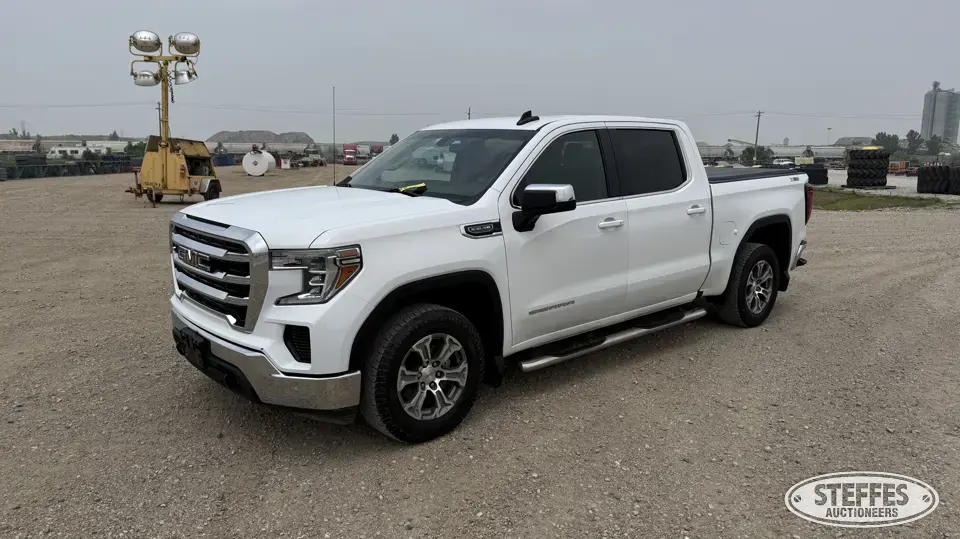 2020 GMC Sierra 1500 SLE Half Ton Pickup
