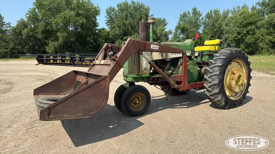 1959 John Deere 730 2WD Tractor