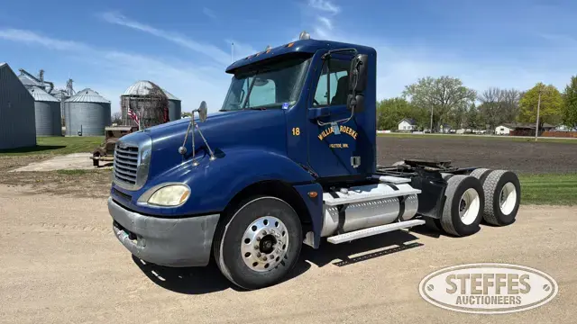 2006 Freightliner Columbia 120