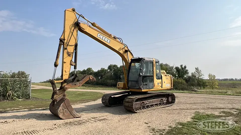2005 John Deere 120C Excavator