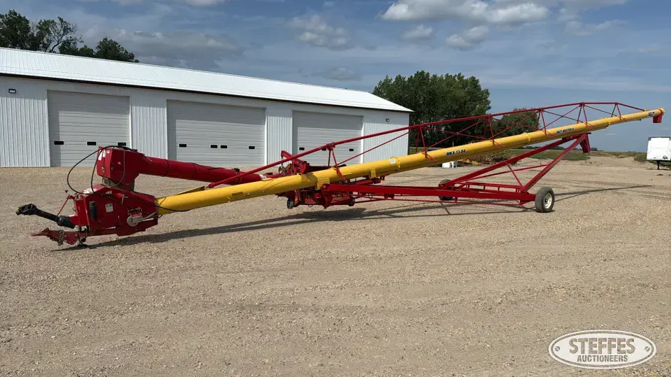 2022 Westfield MKX13-84 YL Swing Hopper Auger