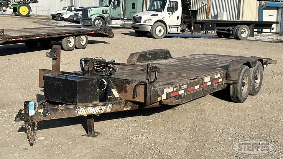 2017 Diamond C Flatbed Trailer