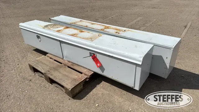 (2) Pick up toolboxs