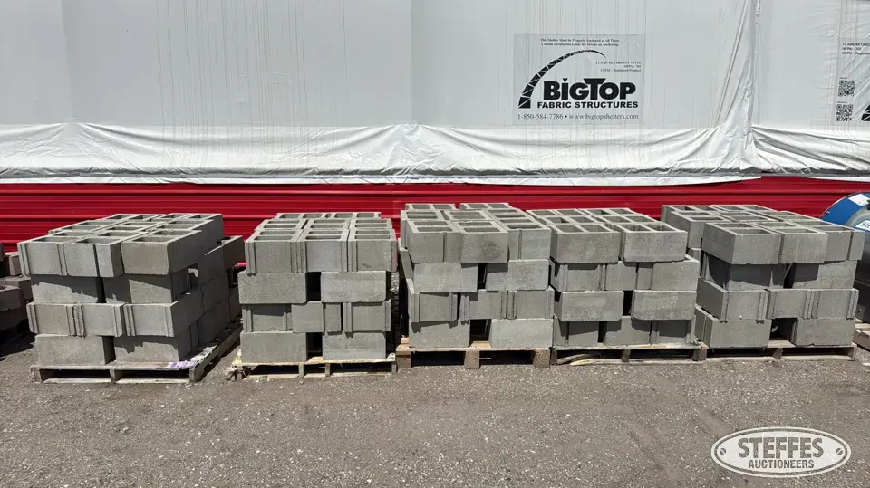 Cinder blocks Farm Support Item