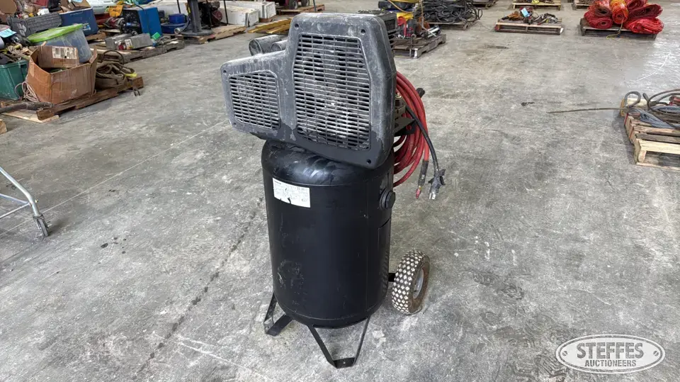 Industrial Air IL1983013 Air Tools and Compressor