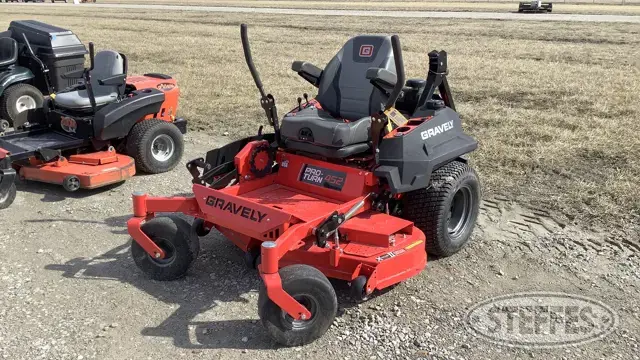 (NEW) 2021 Gravely Pro-Turn 452