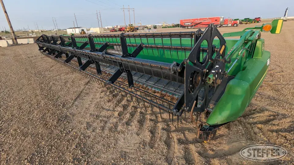 2000 John Deere 936D Draper Head