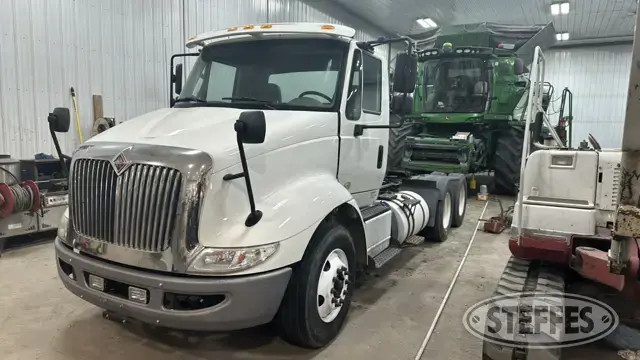 2016 International 8600