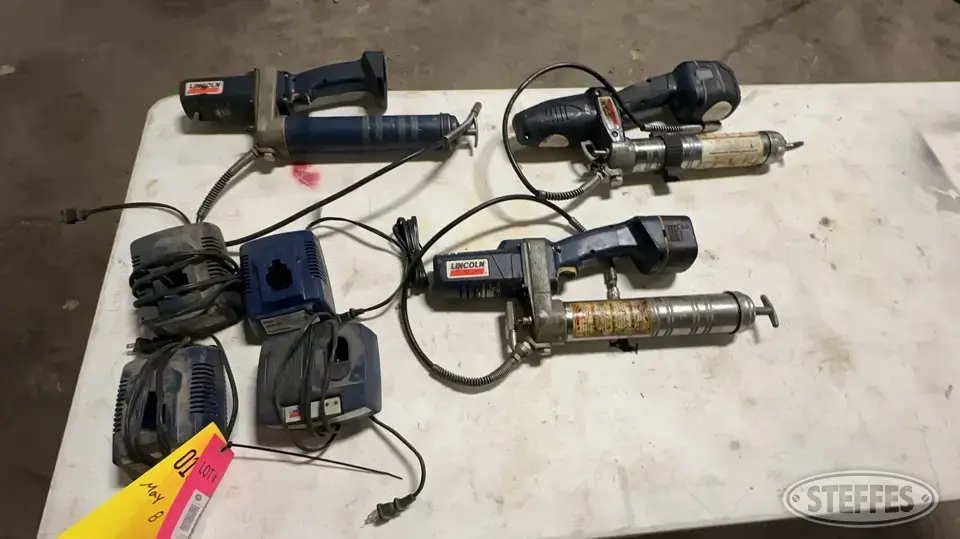 (3) Lincoln grease guns Power Tool