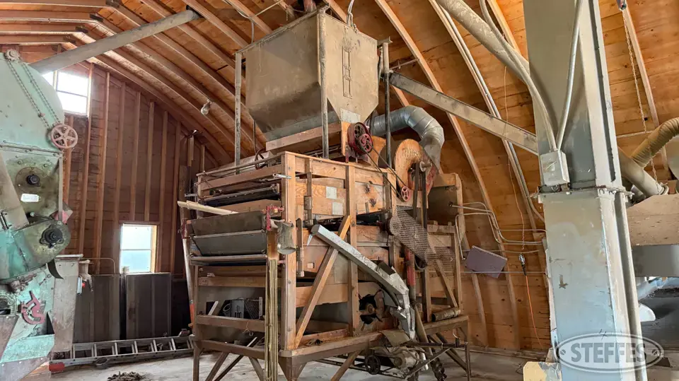 Clipper Super 298D Grain Cleaner