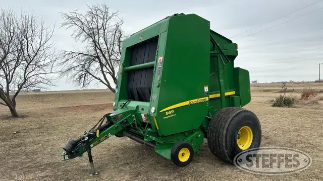 2013 John Deere 569