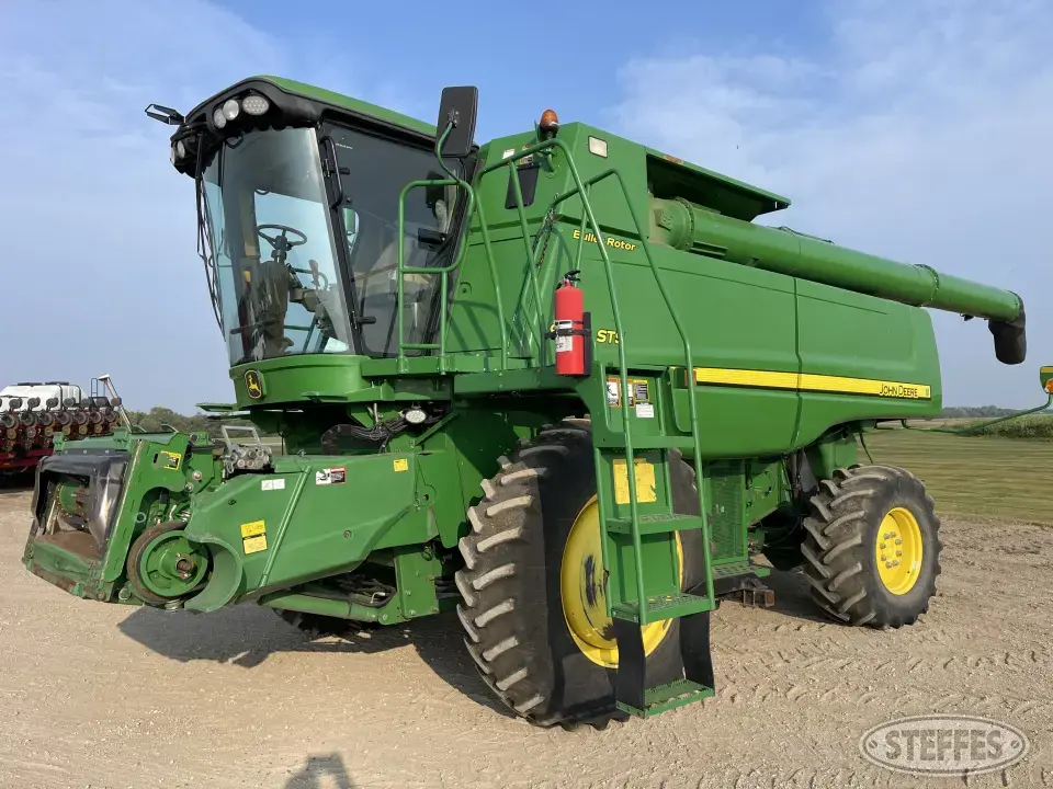 2011 John Deere 9770 Combine