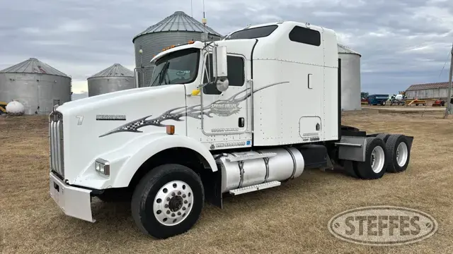 2003 Kenworth T800