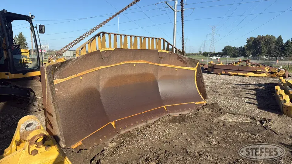 CAT D8 Dozer Attachment