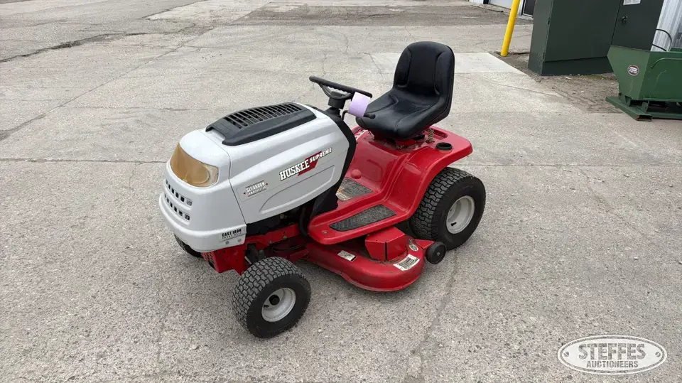 2007 MTD Huskee Supreme SLT4600H Lawn Tractor