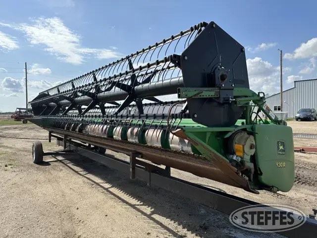 2001 John Deere 930R
