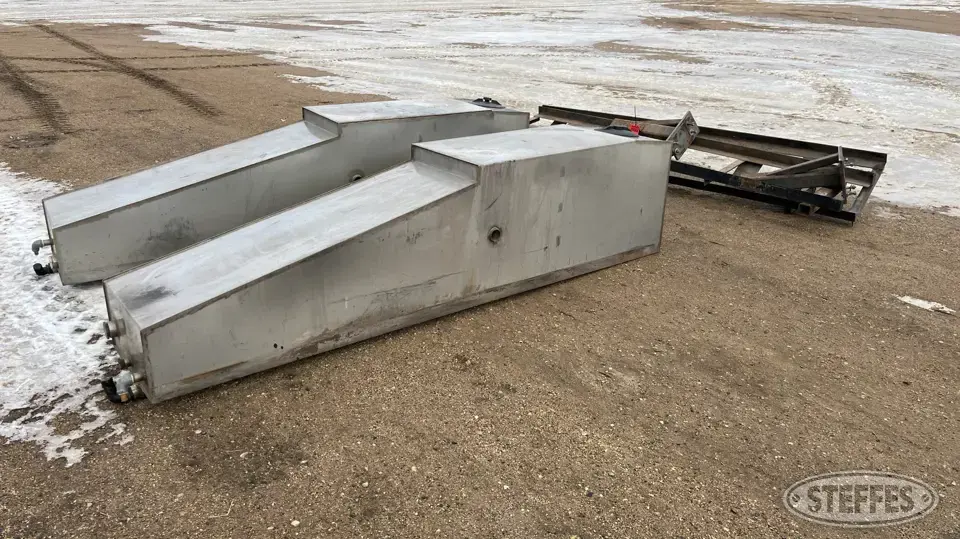 (2) 250 gal. saddle tanks Liquid Fertilizer Tank