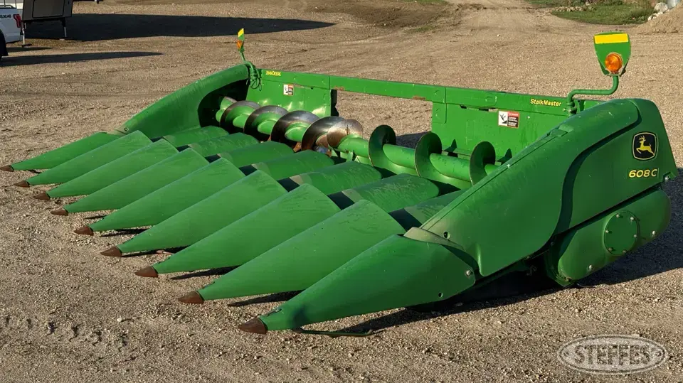 2013 John Deere 608C Corn Head