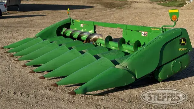 2013 John Deere 608C